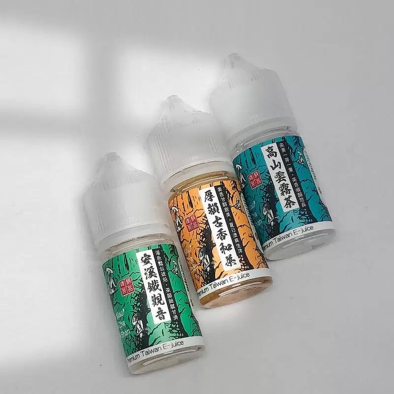 640c6a51b1413a001ad987e7 小山茶 日月潭紅茶30ML